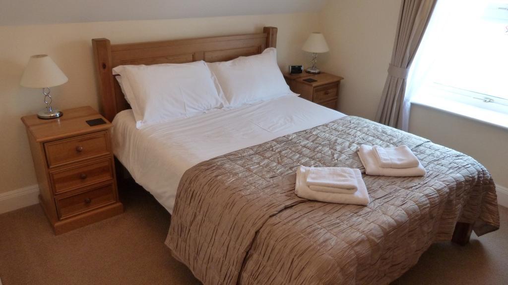 The Whalebone Arch Hotell Whitby Rum bild